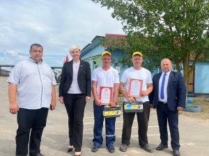 Лучшие кормозаготовители 2025 года: в Березинском районе наградили победителей профсоюзного соревнования