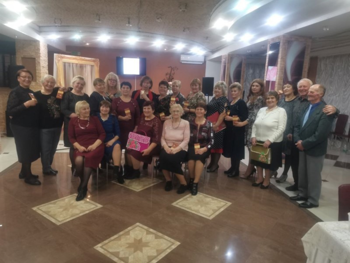 Родительская неделя посвящённая Дню матери и Дню отца