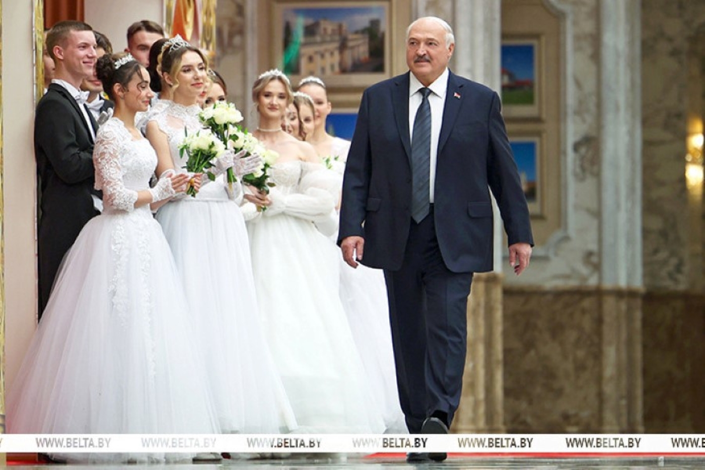 Лукашенко - молодежи на новогоднем балу: впереди у вас очень много конкретных дел