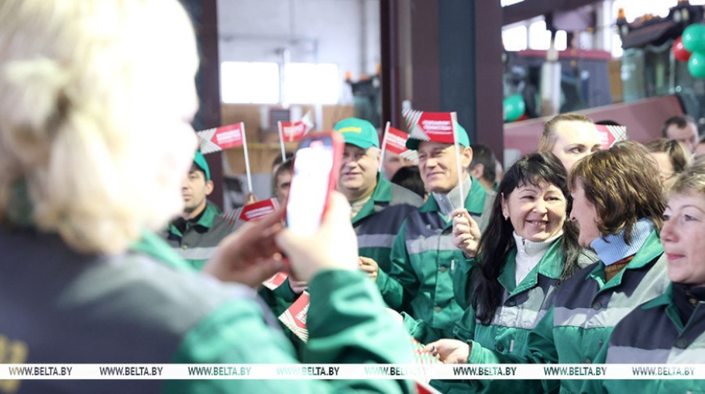 Когда команда - сила. Проект "Марафона единства" "Одно дело делаем!" принимает агрокомбинат "Юбилейный"