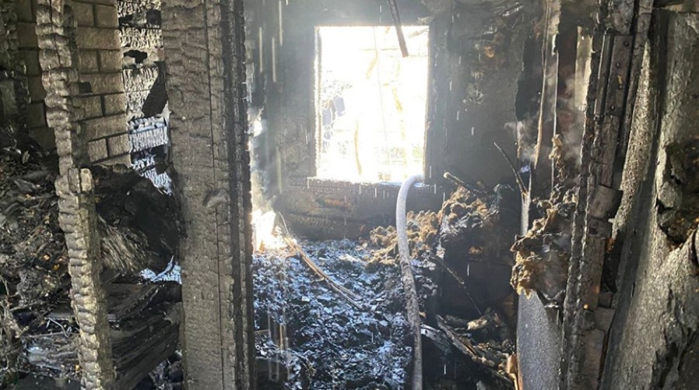 Дачник получил ожоги, пытаясь потушить пожар в доме в Червенском районе