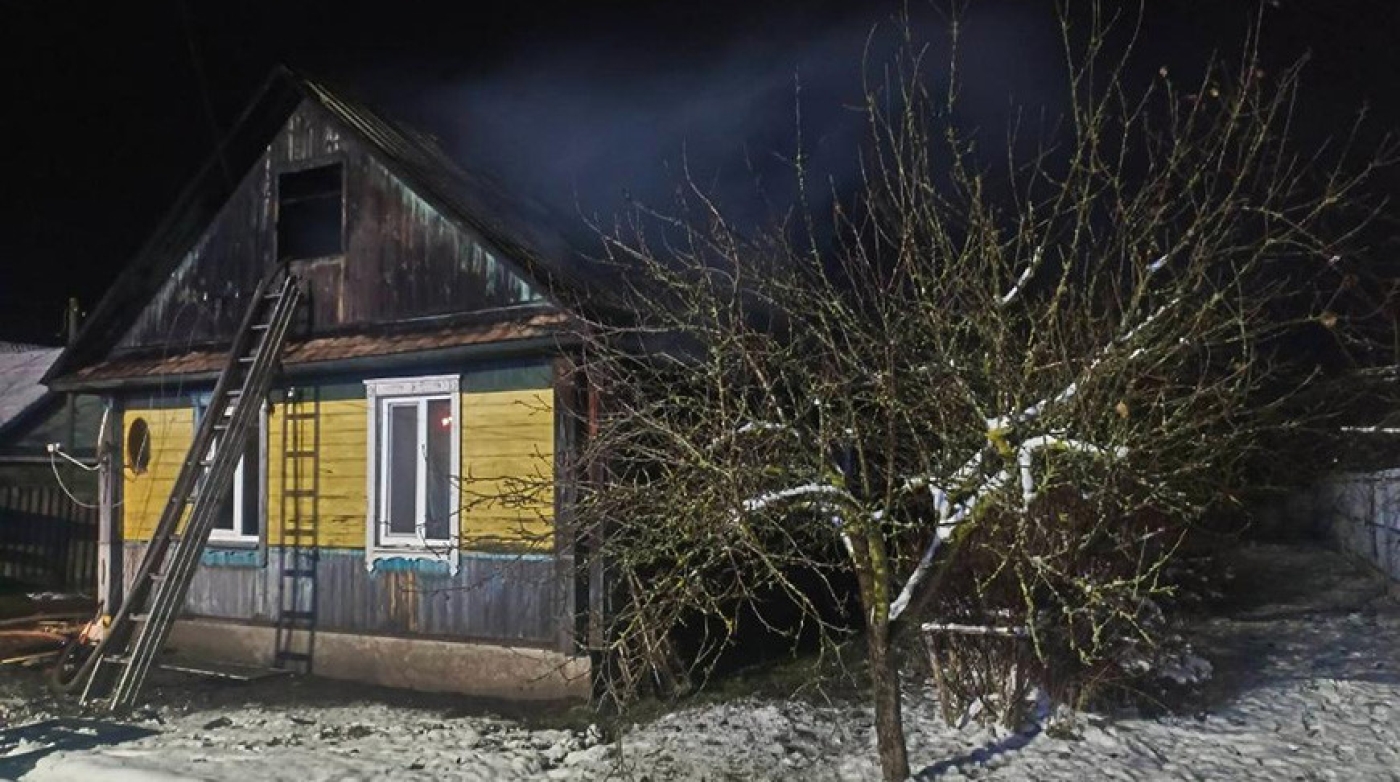 Мальчик погиб при пожаре в доме в Дзержинском районе