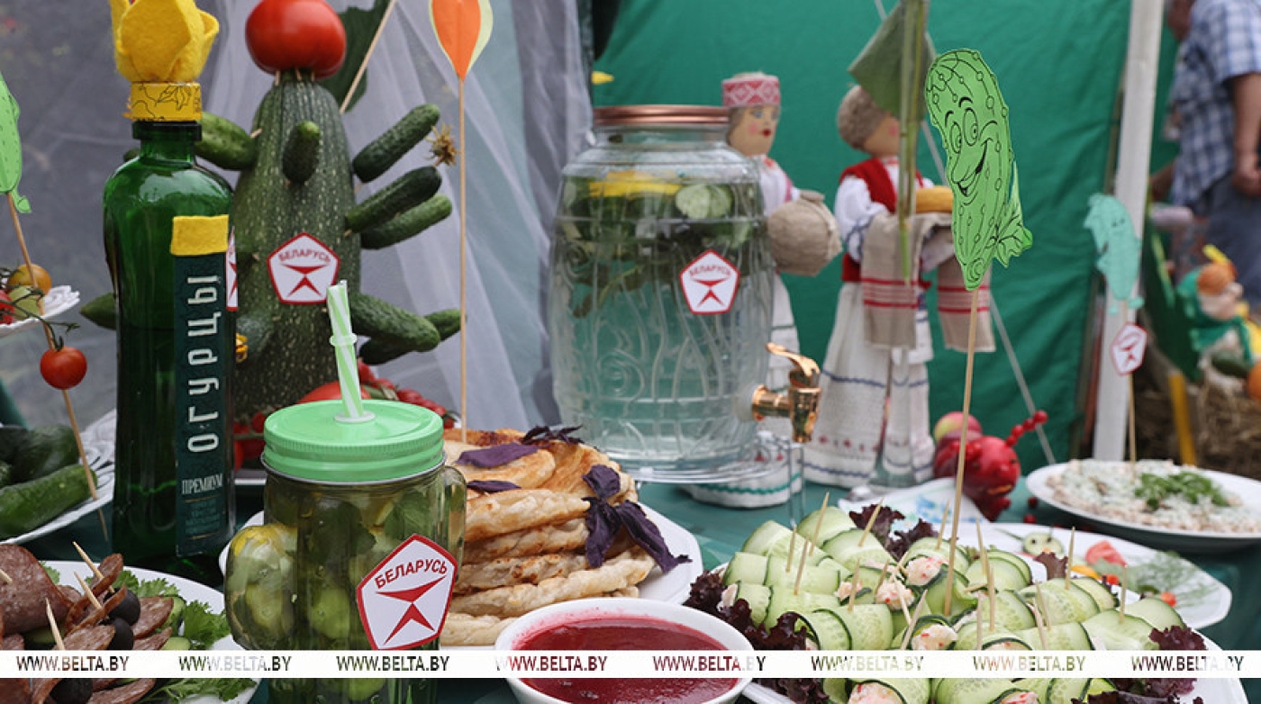 ФОТОФАКТ: День огурца празднуют в Шклове