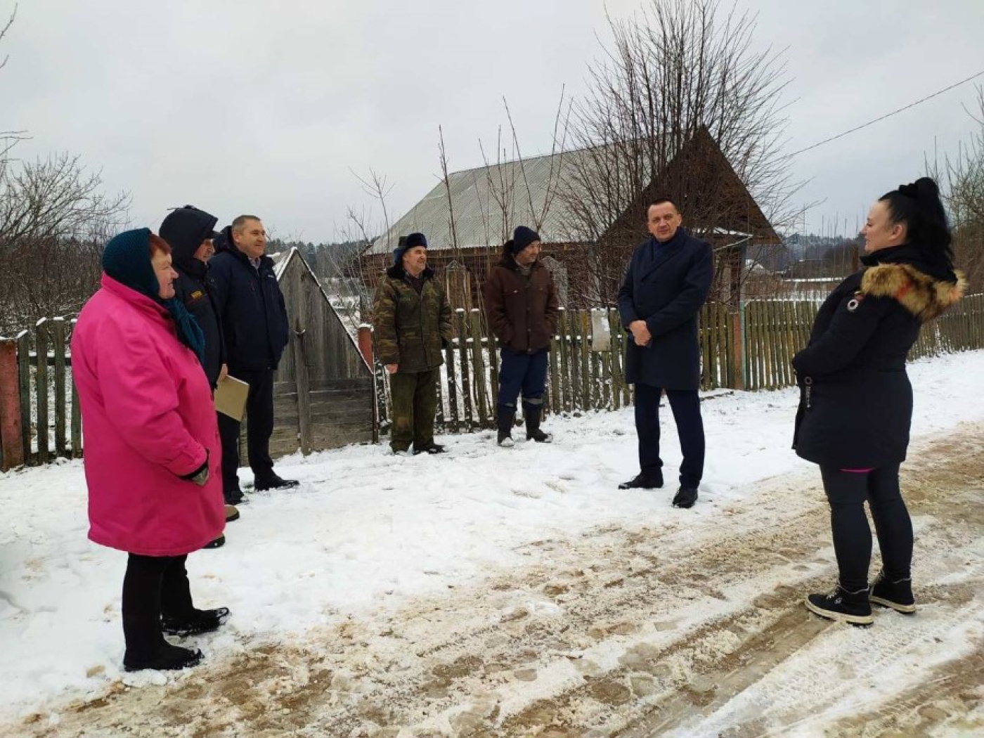 Депутаты Березинского районного Совета депутатов проводят встречи в трудовых коллективах и с жителями