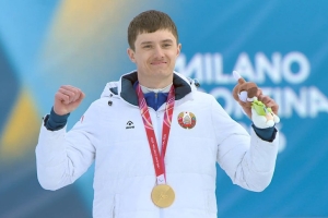 Президент Беларуси поздравил лыжника Романа Свириденко с золотой медалью на зимних Паралимпийских играх