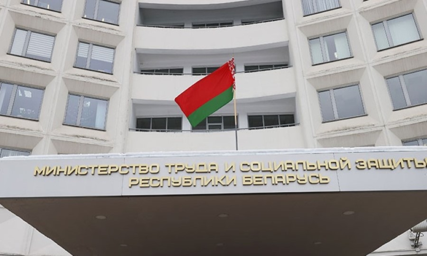 Исполнение обязанностей или совмещение должностей. Нюансы дополнительной работы, разъяснили в Минтруда