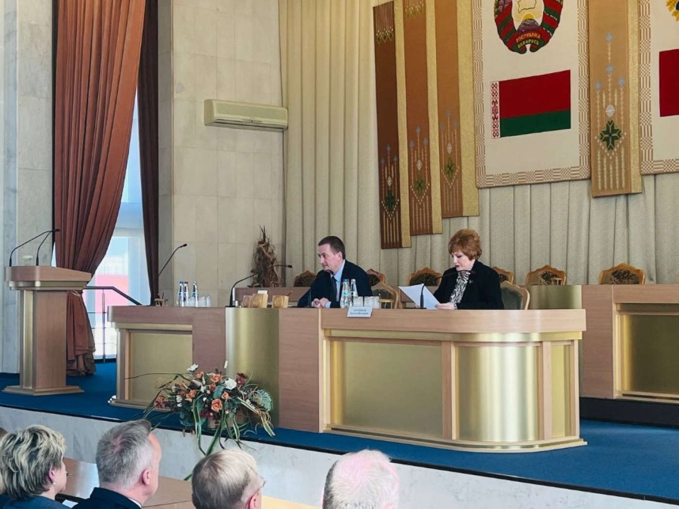 Сегодня Александр Турчин проводит встречу с председателями Советов депутатов всех территориальных уровней