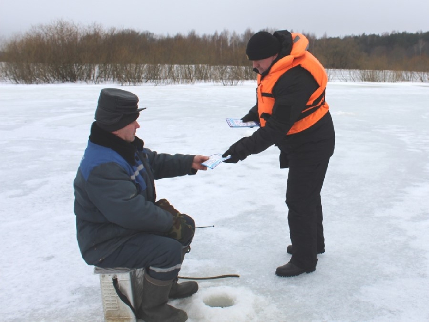 Между нами тает лед…