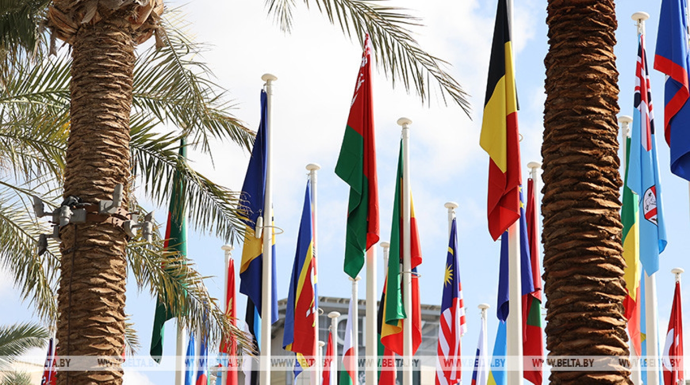 Лукашенко прибыл на Всемирный саммит по борьбе с изменением климата