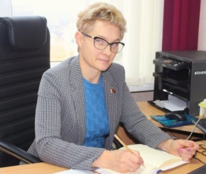 День рождения отмечает Алла Петрукович, начальник управления по образованию, спорту и туризму