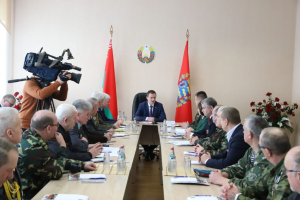 A.Турчин обсудил с воинами-афганцами уроки мужества, музей «Хатынь», работу боровлянского госпиталя