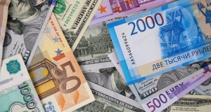 Российский рубль подорожал, доллар и юань подешевели на торгах 17 марта