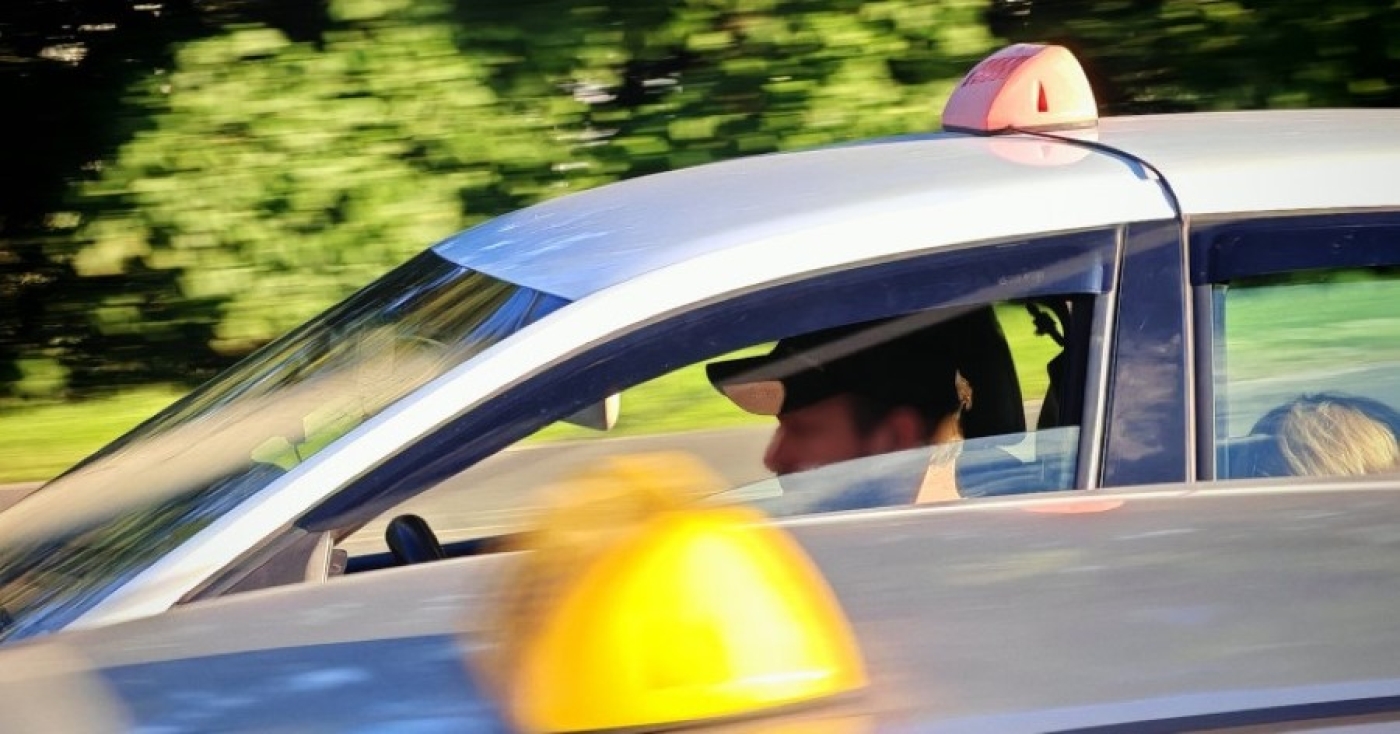 Безопасность перевозки пассажиров в такси контролируют по всей Беларуси