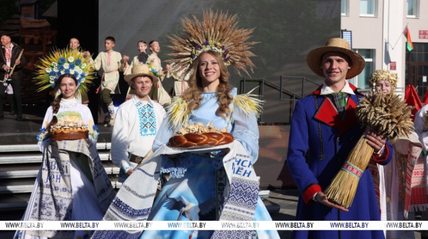 Трудовые свершения и хлебосольные угощения: как Воложин отпраздновал "Дажынкі-2024"
