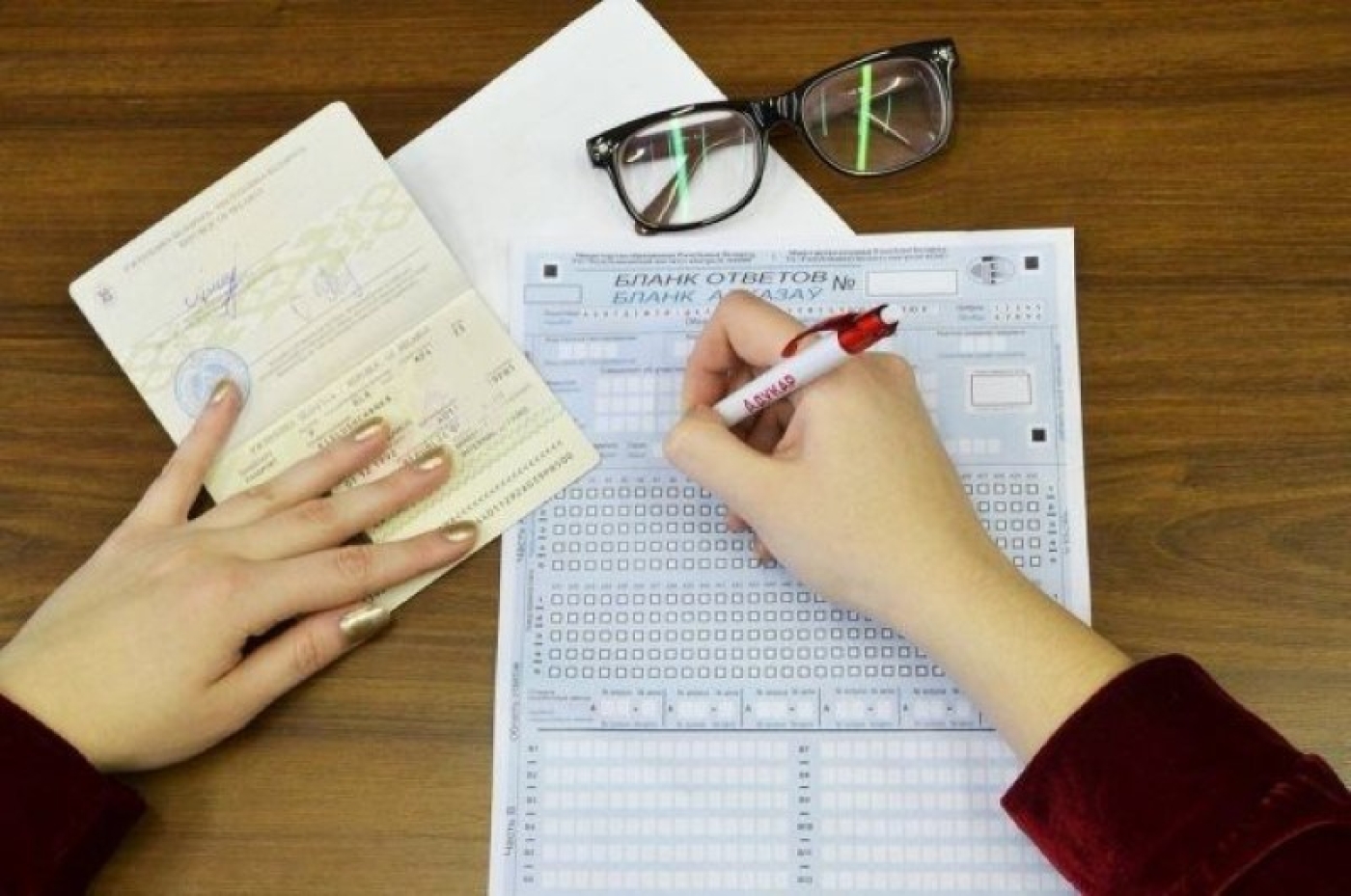 Наивысшие баллы у 81 абитуриента. Стали известны результаты ЦТ от 27 и 30 мая