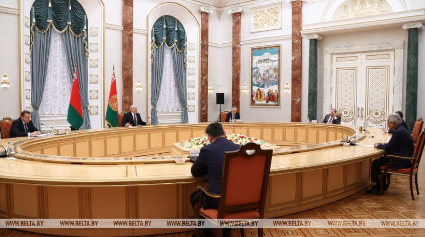 Президент на встрече с главами МИД ОДКБ призвал не избегать проблем, а решать их, как бы ни было трудно