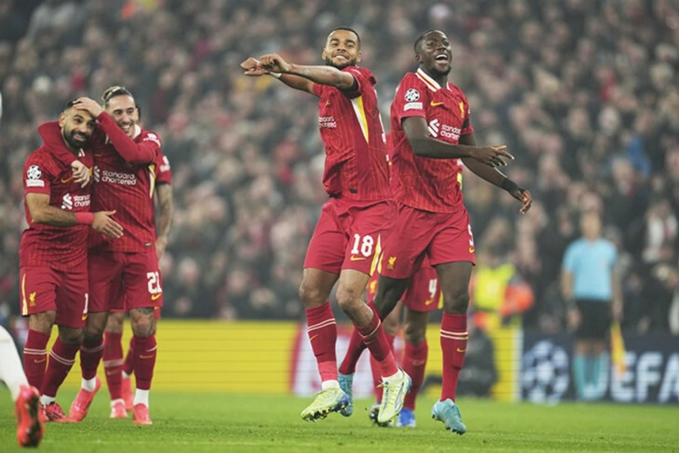 "Ливерпуль" выиграл четвертый матч кряду, "Милан" победил "Реал" в Лиге чемпионов