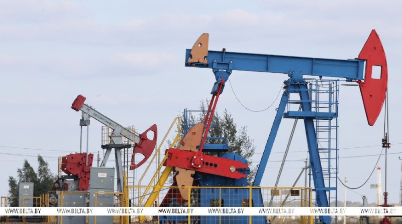 "Ищите то, что нужно стране". Почему Лукашенко уверен, что запасы нефти в Беларуси еще не исчерпаны