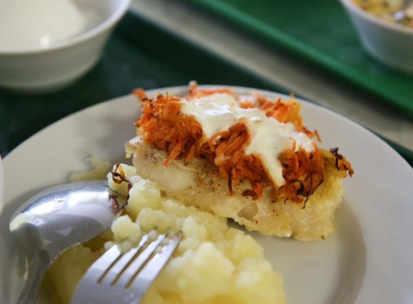 Белорусские школьники скоро попробуют «рыбу» без костей и запаха