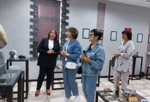 Делегация из Шимска посетила Березинский районный центр ремёсел