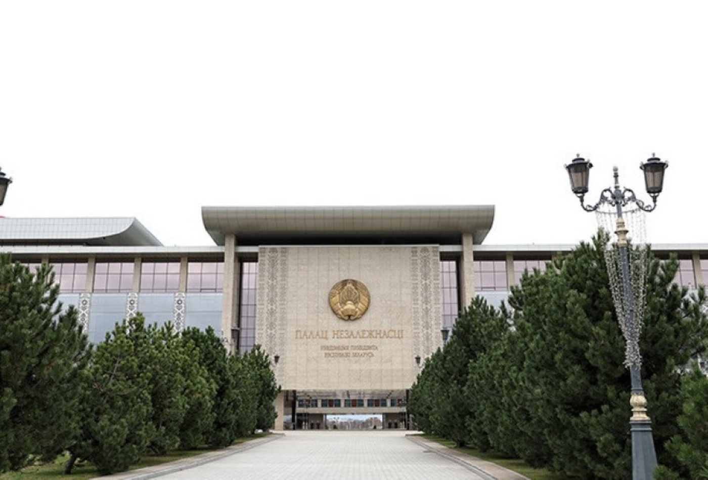 Администрация Президента, Нацбанк, местная вертикаль и дипломаты. Итоги кадрового дня у Лукашенко