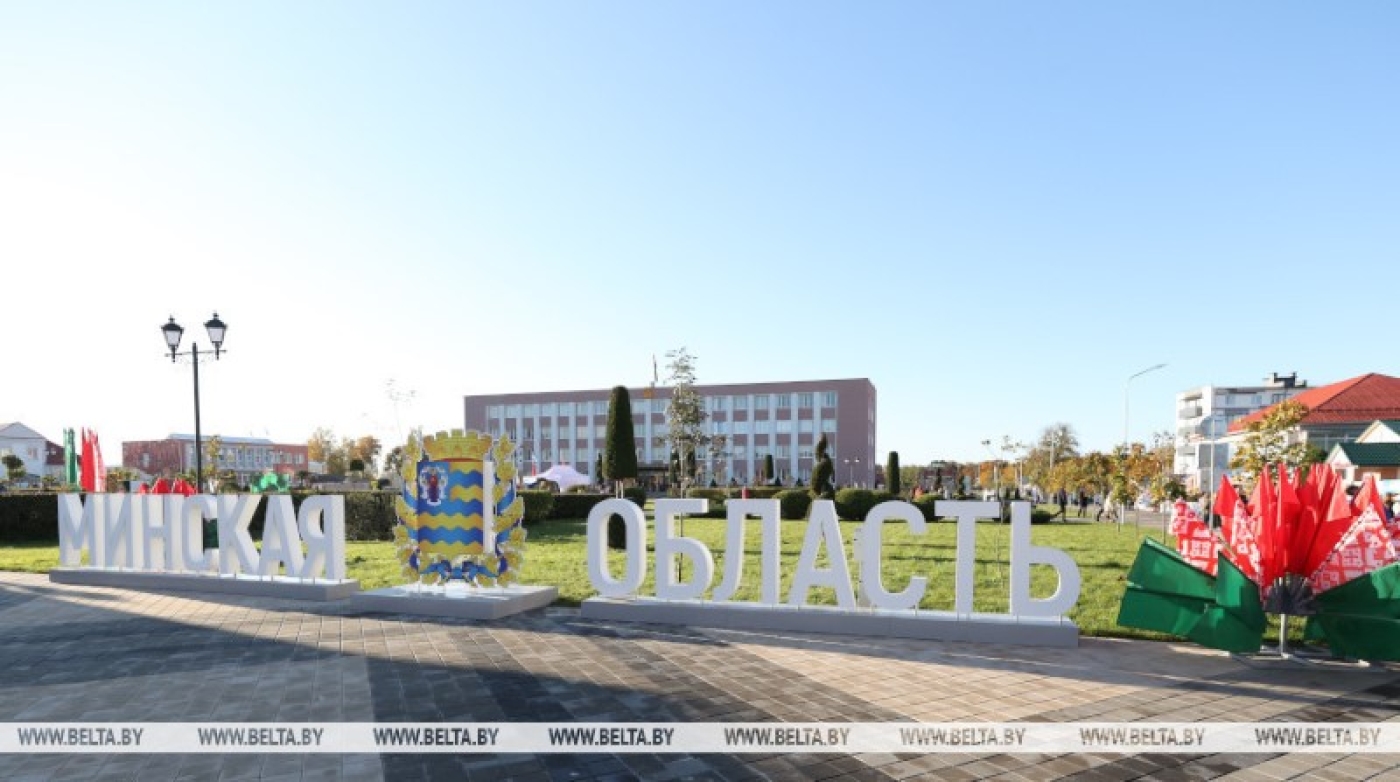 Лукашенко предупредил губернатора Минской области об "очень жестоком жиме" в будущем году