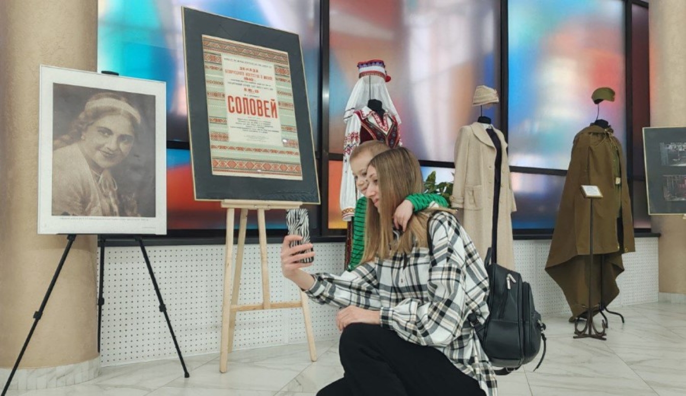В Доме культуры в Солигорске проходит выставка "Большой театр Беларуси: История. Идеи, Свершения"