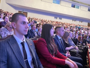 Во Дворце культуры г. Молодечно проходит презентация книги "Наш Президент".