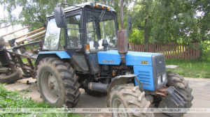 В Горецком районе пьяный подросток угнал трактор и попал в ДТП