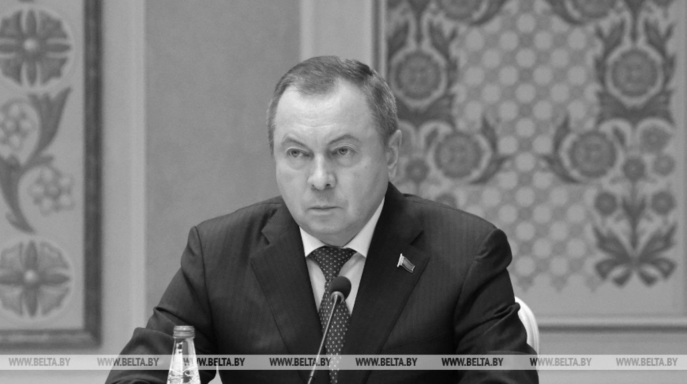 Лукашенко выразил соболезнования родным и близким Владимира Макея