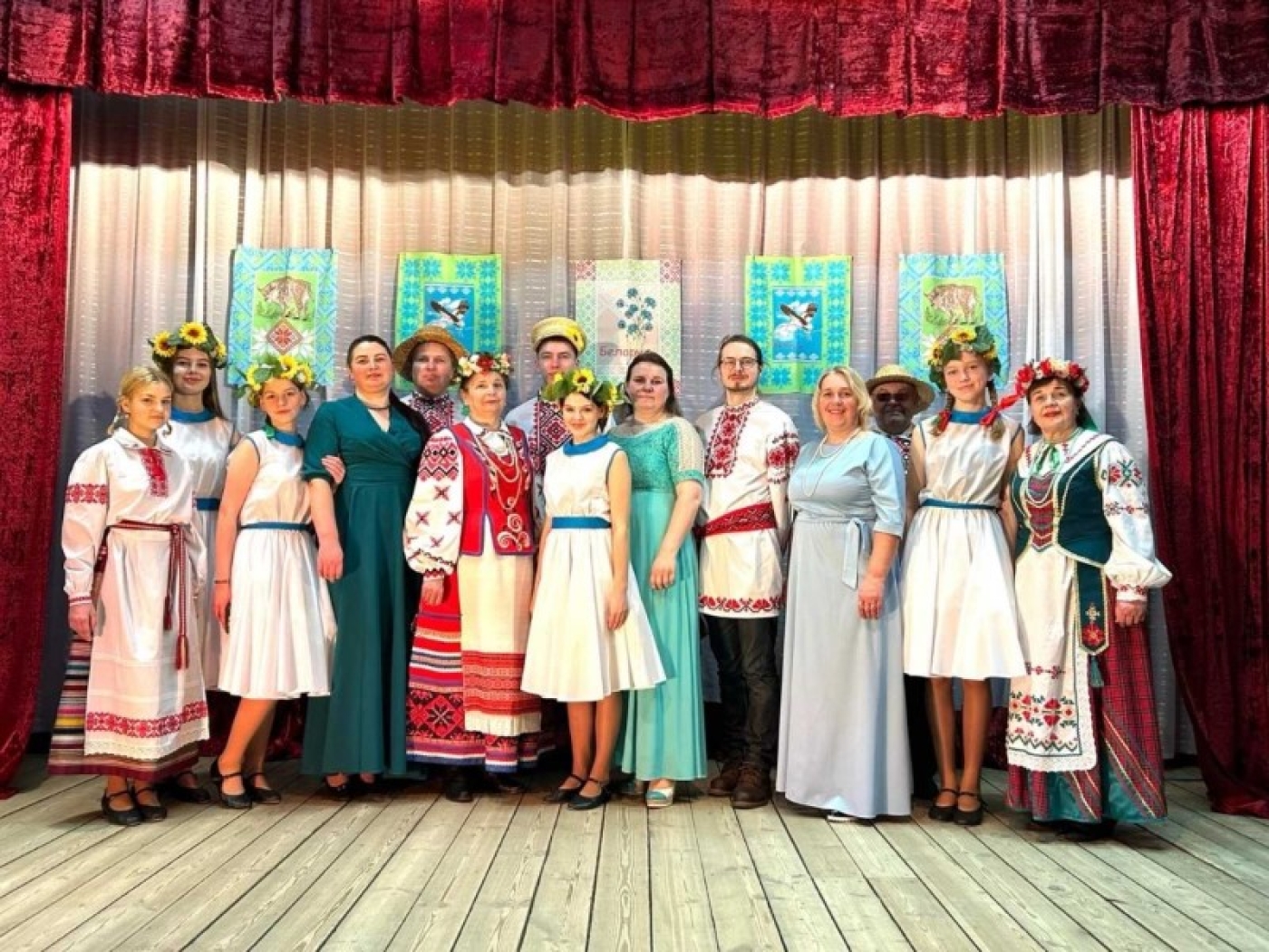 Культурная программа на избирательном участке в Новинском СДК