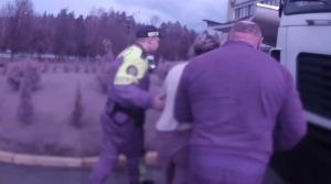 "Счет шел на минуты". Экипаж ДПС ГАИ в Минском районе помог доставить травмированную женщину в больницу