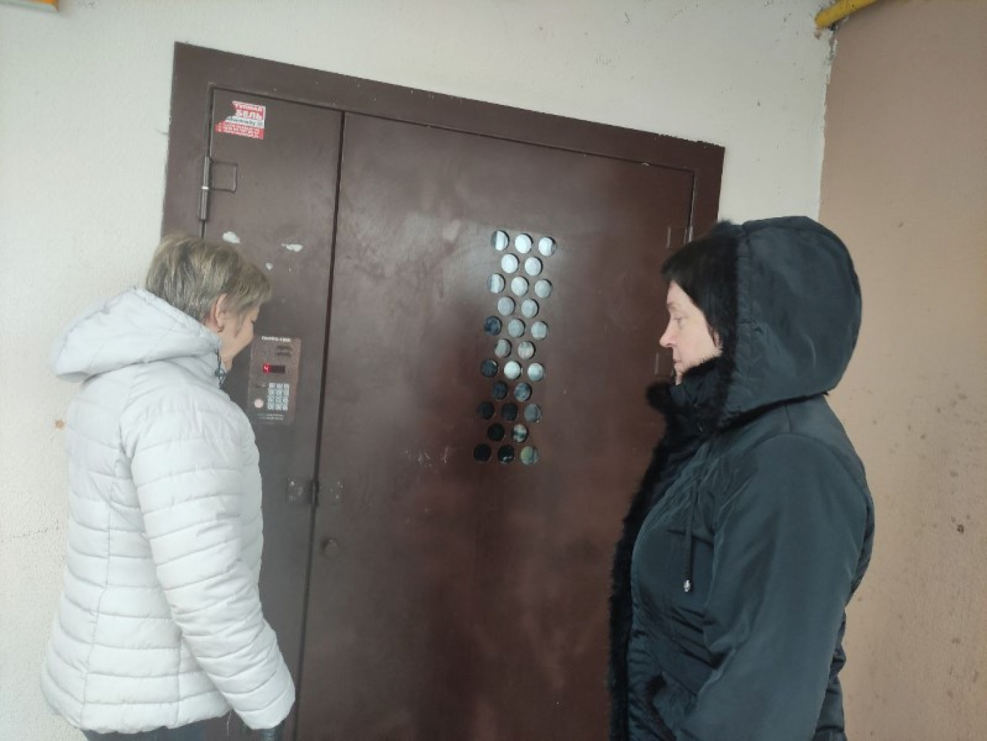 С самого утра члены комиссии по делам несовершеннолетних райисполкома отправляются в рейд! 