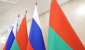 Лукашенко 29 апреля в Волгограде примет участие в международном форуме и проведет встречу с Путиным