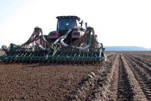 Мелочей не бывает. КГК контролирует проведение весенних полевых работ в Минской области