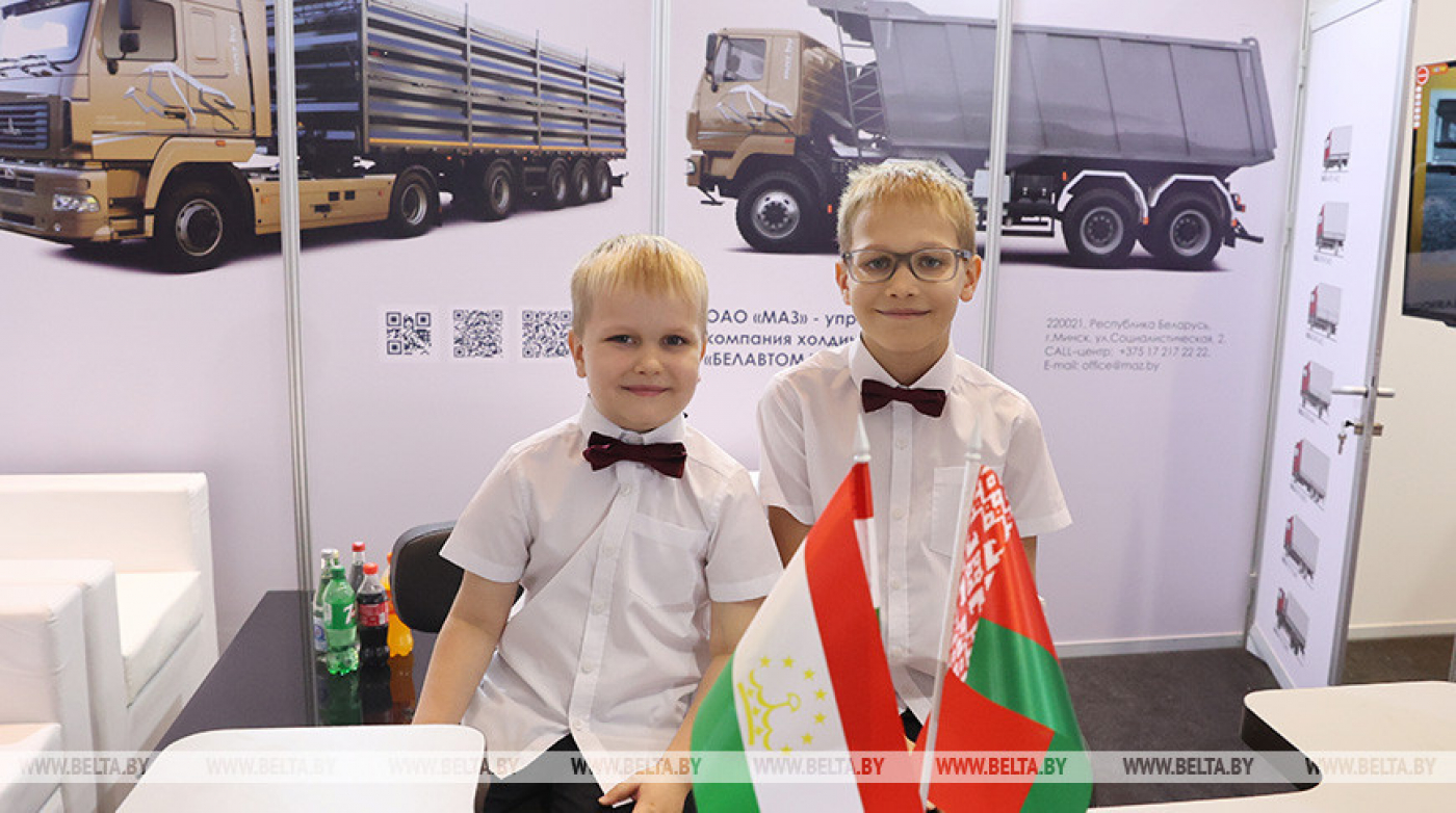 Таджикско-белорусский бизнес-форум проходит в Душанбе