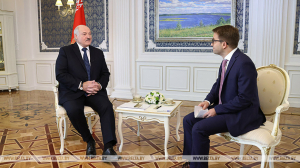 Лукашенко дает интервью информагентству Франс Пресс