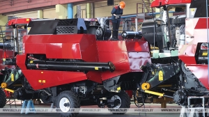 В Минсельхозпроде рассказали, сколько сельскохозяйственной техники поставлено на хранение