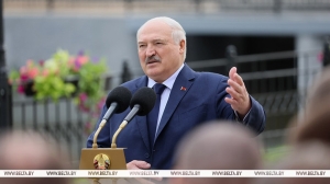 "Вчера согрешил, съел". Лукашенко признался, что страшно любит картошку