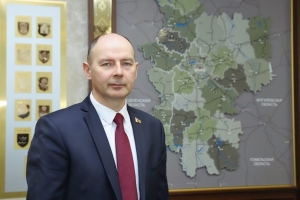 Алексей Кушнаренко поздравил работников госконтроля и железнодорожников с профессиональным праздником