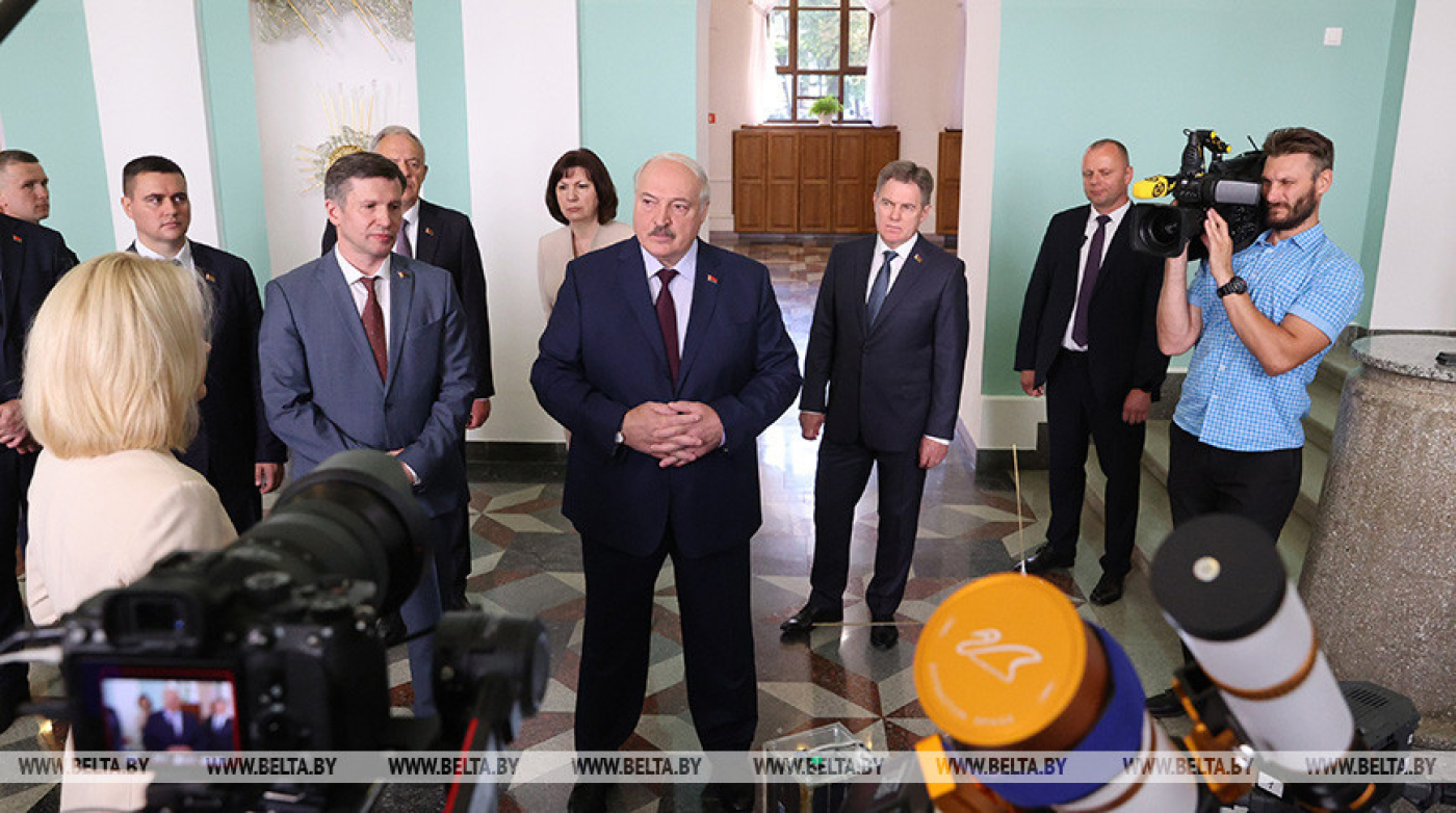 Лукашенко: в этом году необходимо окончательно дошлифовать систему образования в Беларуси