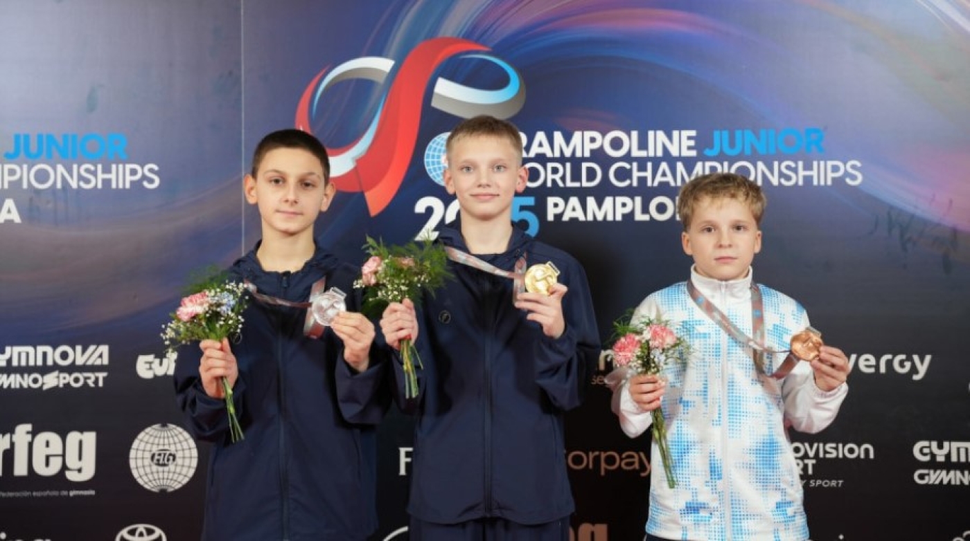 Белорусские батутисты завоевали десять наград юниорского чемпионата мира