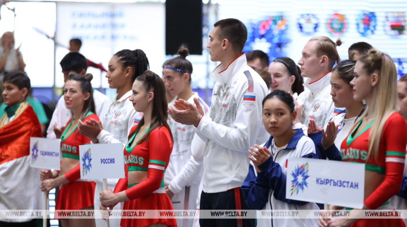 "Мы усиленно готовились и приехали за медалями". Полуфиналистки турнира по баскетболу 3х3 о ярком старте
