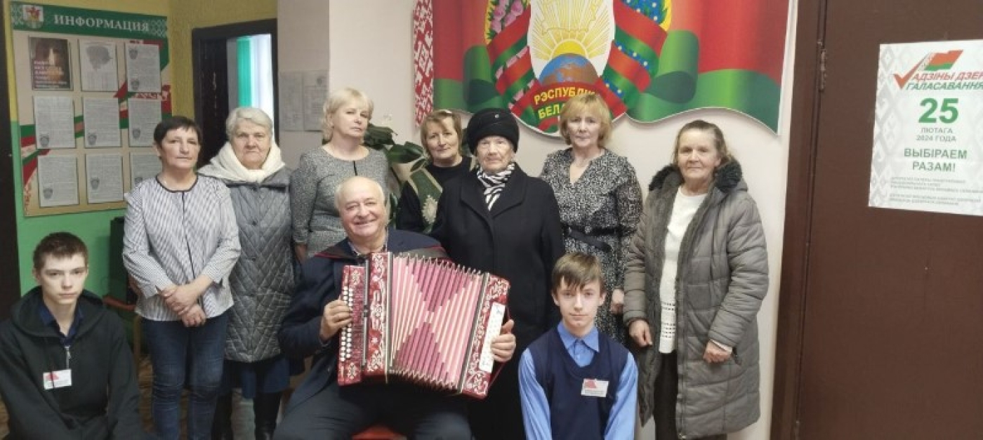 На участке голосования в Погостском сельсовете сегодня многолюдно с самого утра