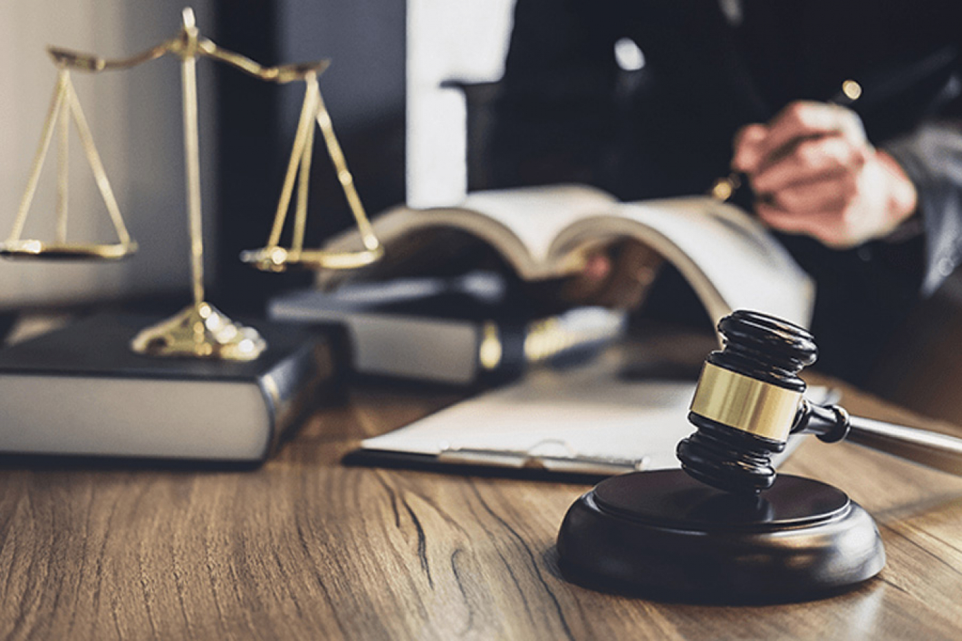 Адвокатам – в коллегию