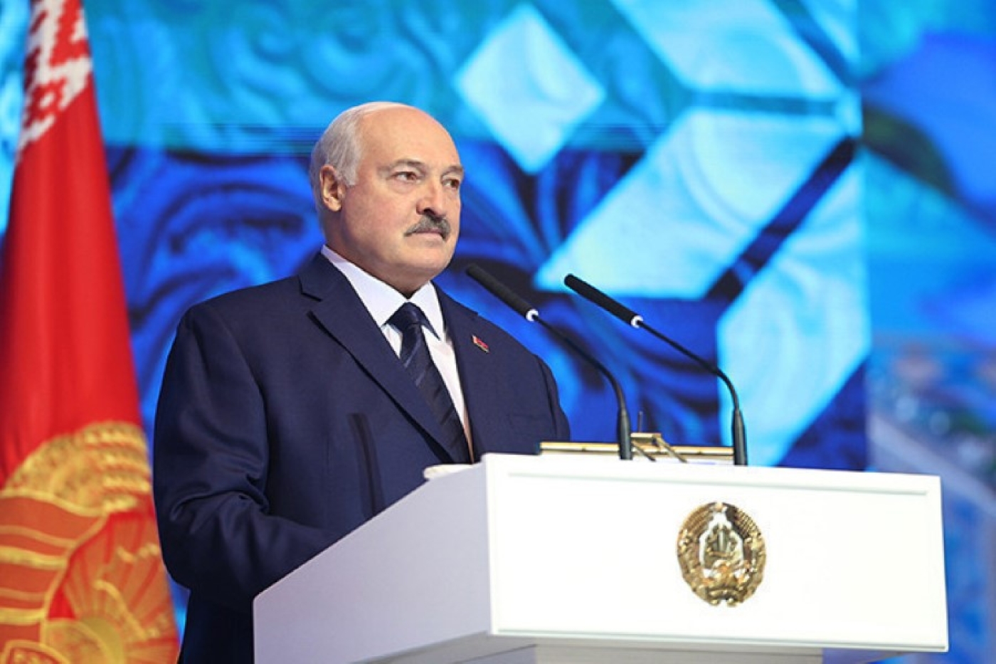 Лукашенко рассказал, как в Беларуси в девяностые удалось найти святыню в сердце народа