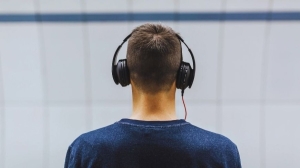 Врач рассказала, как слушать музыку без вреда для здоровья