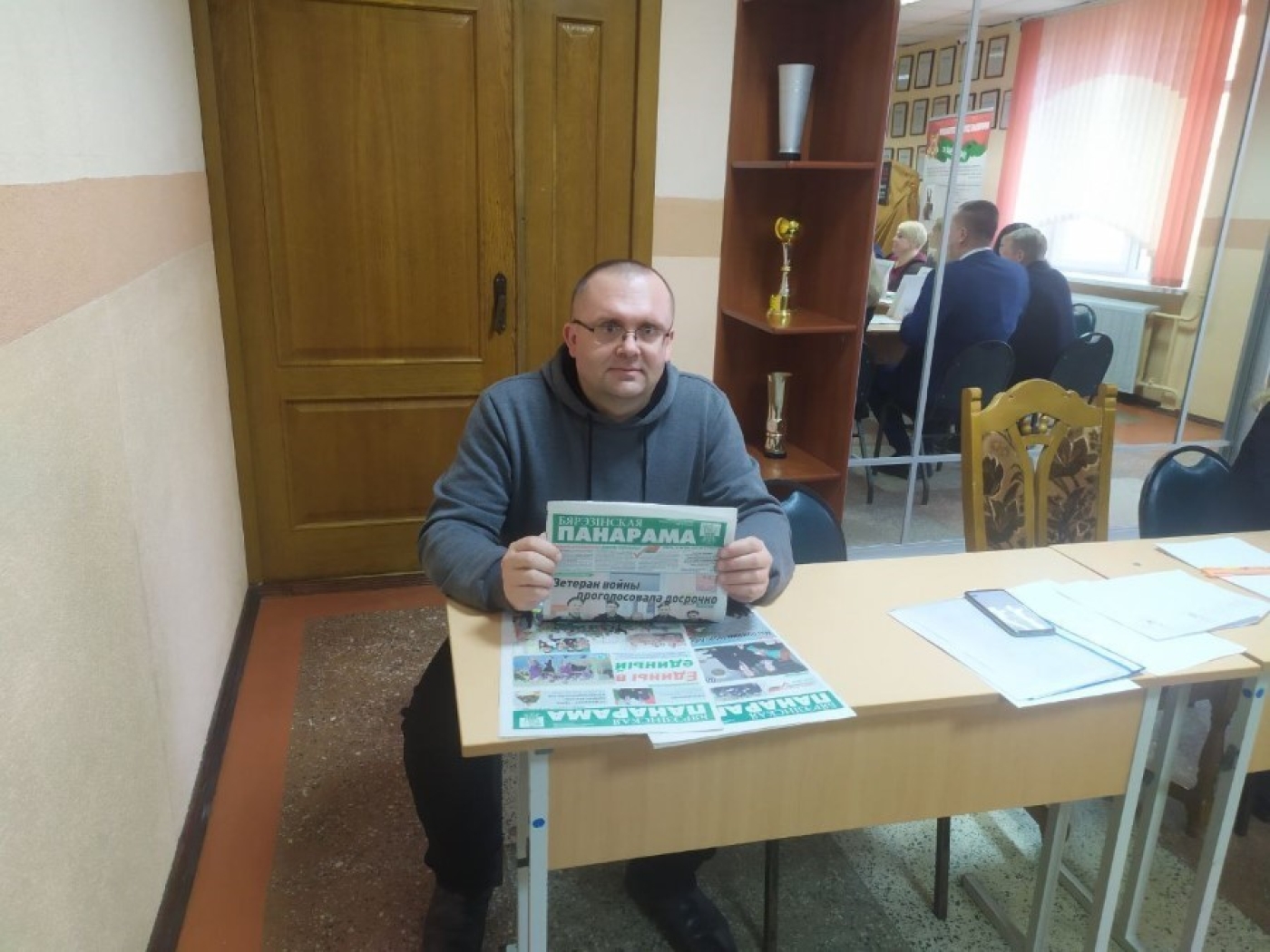 На участках для голосования проходит акция "Березинская панорама идёт к Вам"