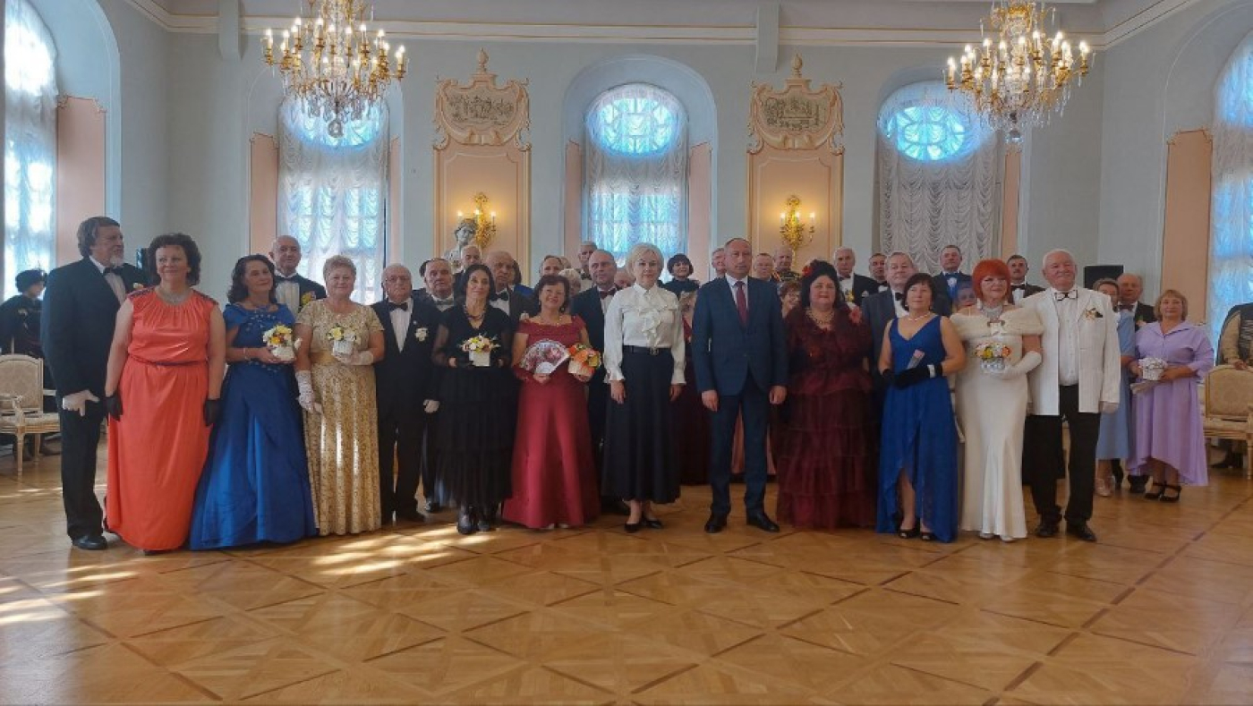 Областной бал ко Дню пожилых людей в Несвижском замке