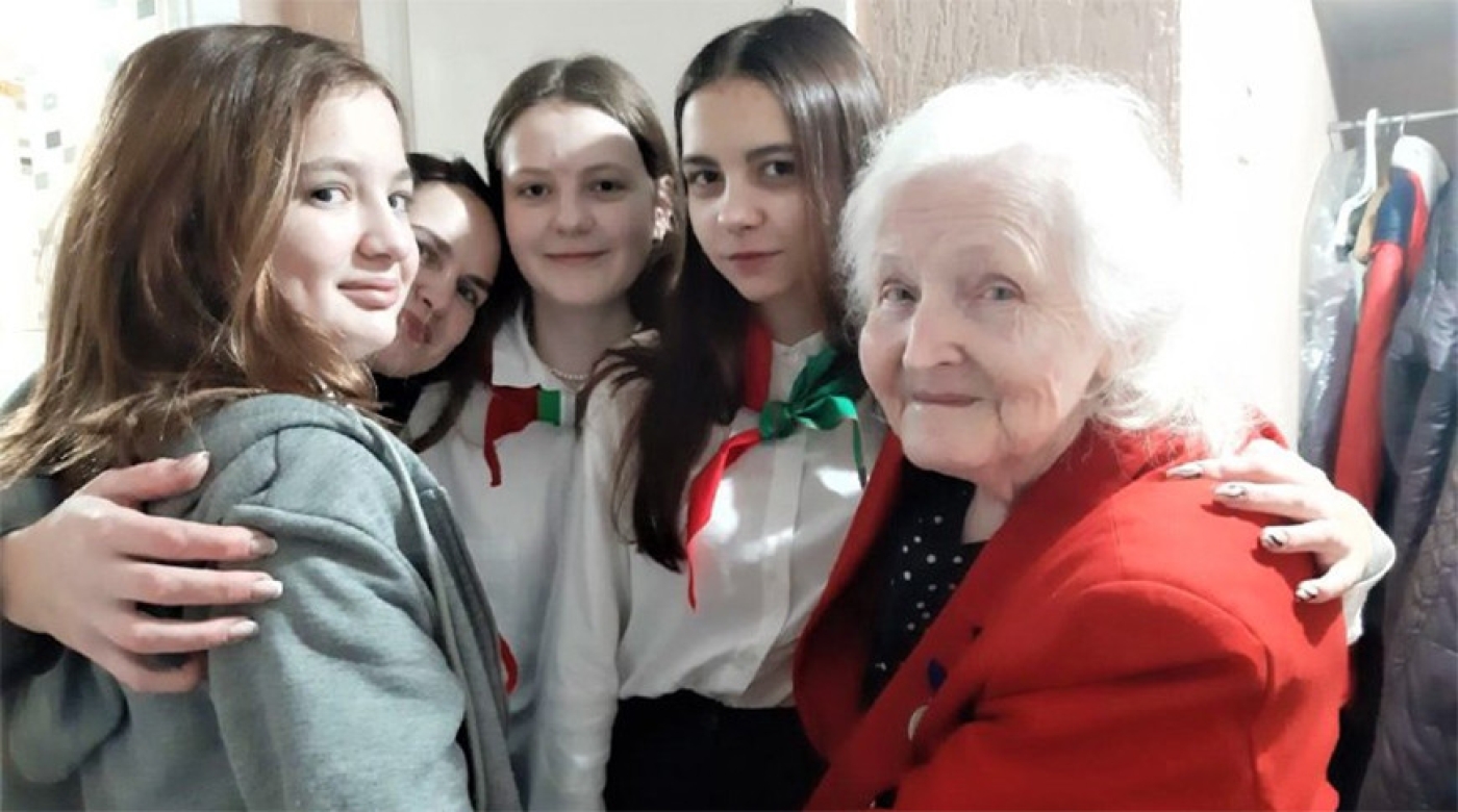 Акция "От всей души" дарит атмосферу праздника одиноким пожилым людям